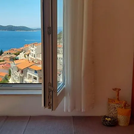 Sea View *