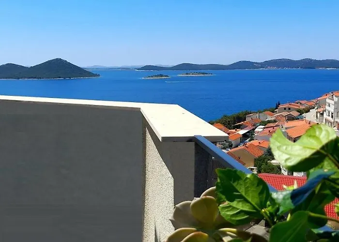 Sea View *