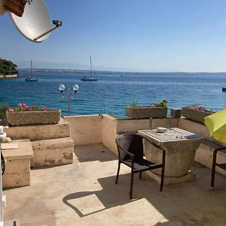 Sea View *